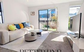 Modern & New • 3 Beds • 6 Guests
